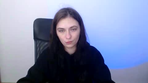 Snapshot of monakali chatting on 11.26.25 monakali online show from 11.26.25