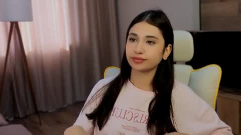 Snapshot of monarchbaby chatting on 06.18.26 Lana online show from 06.18.26