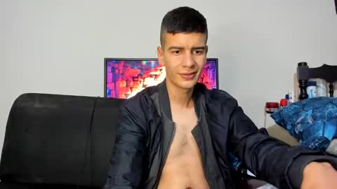 Snapshot of monarquia_ chatting on 12.03.24 nicolas online show from 12.03.24