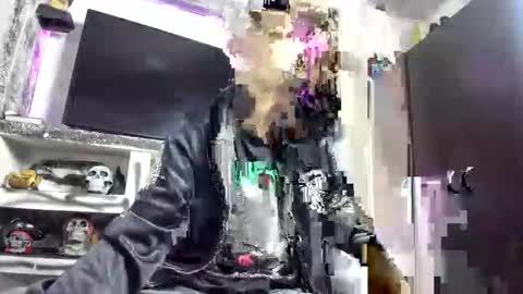 Snapshot of monarquia_ chatting on 03.17.26 nicolas online show from 03.17.26