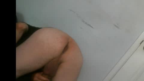 Snapshot of monasnuts chatting on 06.18.26 monasnuts online show from 06.18.26