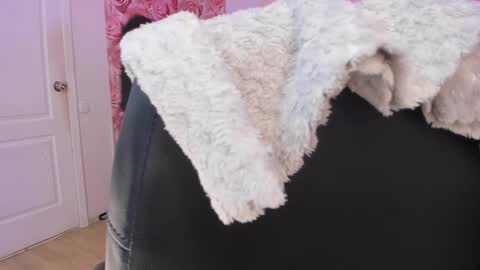 Monica online show from 09.21.25