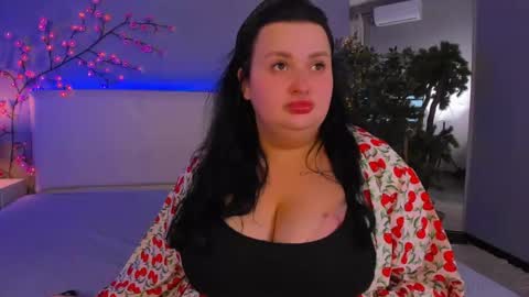 Monica online show from 05.27.26