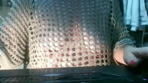 Snapshot of moni60 chatting on 11.18.25 moni60 online show from 11.18.25