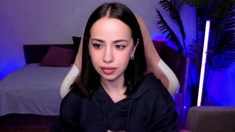 Monica online show from 04.08.26