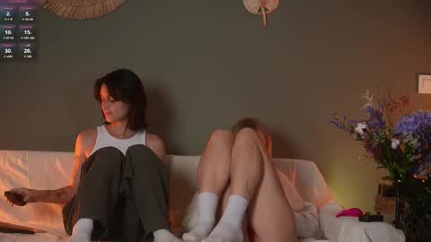 monica_law_ online show from 10.04.25