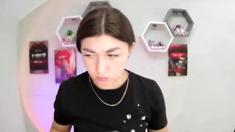 sweet girl and shine body online show from 09.09.25