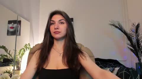 Snapshot of monica_vi chatting on 06.10.26 Monica online show from 06.10.26
