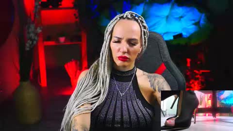 Monika online show from 02.18.25