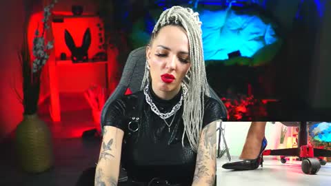 Monika online show from 02.21.25