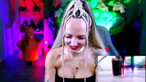 Monika online show from 11.01.25