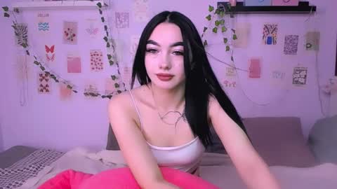 Monica online show from 10.11.25