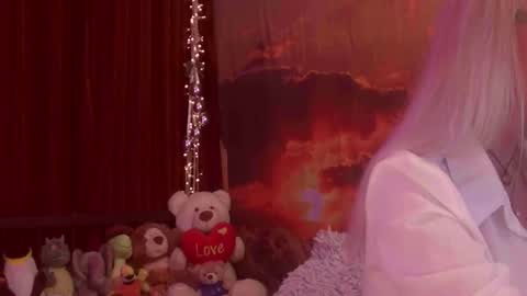 Monika    online show from 03.15.26