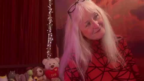 Monika    online show from 04.01.26