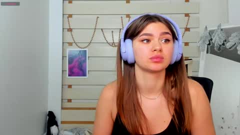 Monika online show from 12.20.24