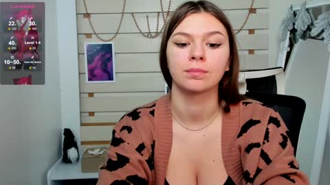 Monika online show from 01.10.25