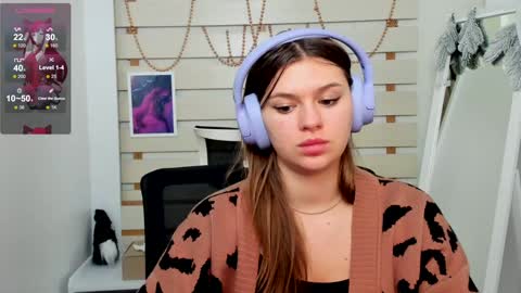 Monika online show from 01.10.25