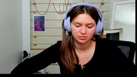 Monika online show from 01.22.25