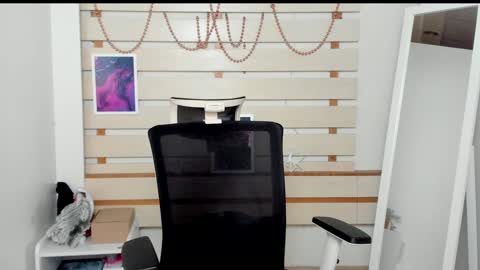 Monika online show from 01.29.25