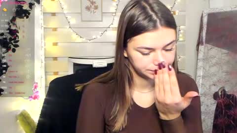 Monika online show from 11.04.25