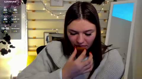 Monika online show from 02.05.26