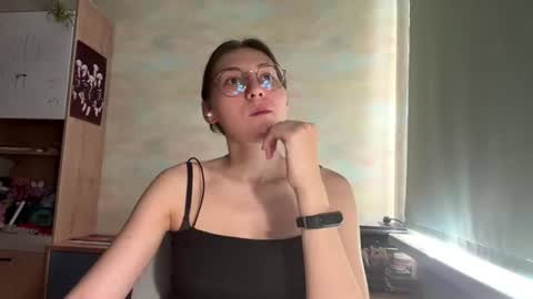 Mia online show from 07.21.26