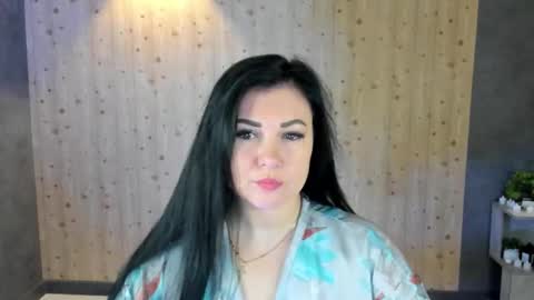 MoniKa online show from 02.04.26