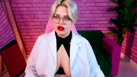 Monica online show from 10.21.25