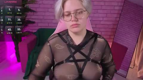 Monica online show from 12.01.25