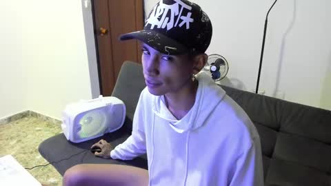 monkeyd_66 online show from 01.06.25