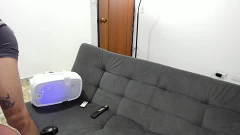 monkeyd_66 online show from 01.17.25