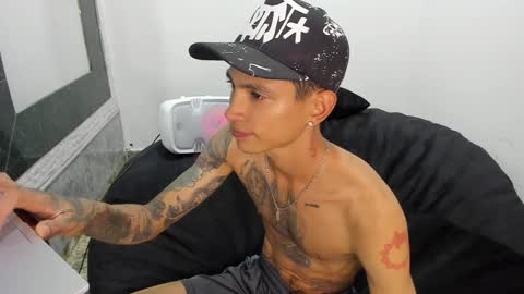 monkeyd_66 online show from 01.22.25