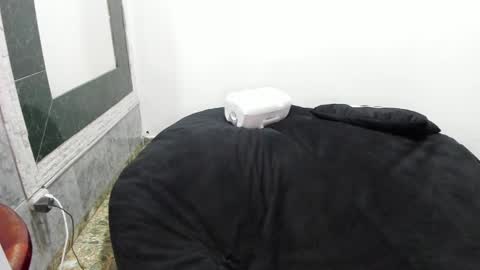 monkeyd_66 online show from 01.28.25