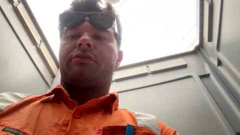 Snapshot of monkeydward chatting on 02.19.26 monkeydward online show from 02.19.26