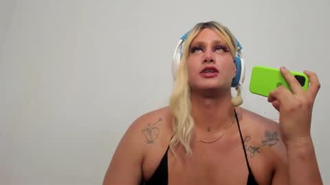 Snapshot of monojuan06 chatting on 02.27.25 veronika ind online show from 02.27.25