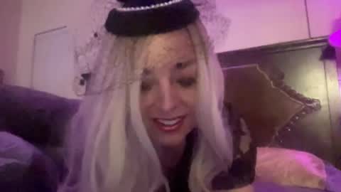 Monroe online show from 02.03.25