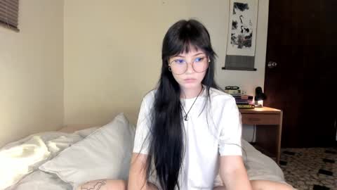 Monserrat Gil  onlyfans  online show from 04.08.26