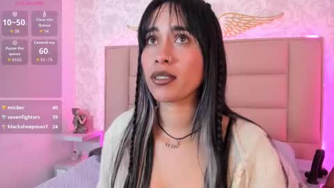 Snapshot of monserrat_towers chatting on 09.18.25 Adriana online show from 09.18.25