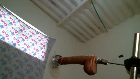 Snapshot of monserratsweet6 chatting on 12.16.25 monserratsweet6 online show from 12.16.25