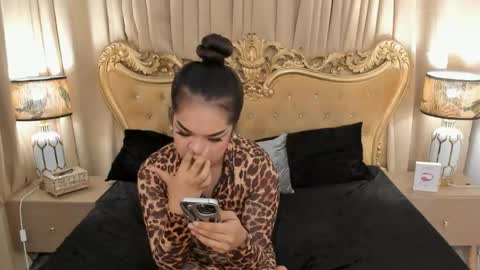 Snapshot of monstercock_olivia chatting on 05.14.26 OliviaRoxy online show from 05.14.26
