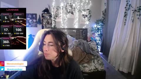 Lydia Mooney online show from 01.14.25