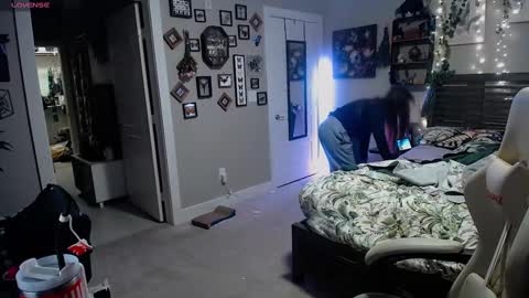 Lydia Mooney online show from 01.24.25