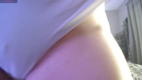 Lydia Mooney online show from 03.12.25