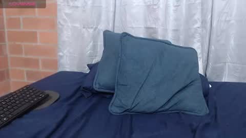 Snapshot of montserrat_jay chatting on 07.15.26 Luisa online show from 07.15.26
