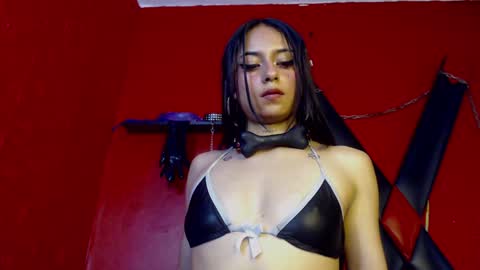 Monttserratt online show from 12.27.24