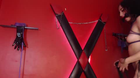 Monttserratt online show from 01.09.25