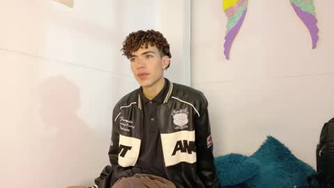 Snapshot of monyel_blake chatting on 06.05.26 online show from 06.05.26