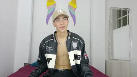 Snapshot of monyel_blake chatting on 06.11.26 online show from 06.11.26