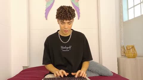 Snapshot of monyel_blake chatting on 07.06.26 online show from 07.06.26