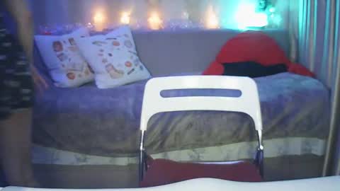 moodiemira online show from 01.17.26